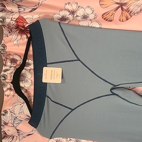 Fabletics size L waffle legging - Picture 2 of 6